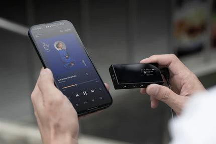 Мобильный Bluetooth-усилитель для наушников Questyle M18i с ЦАП