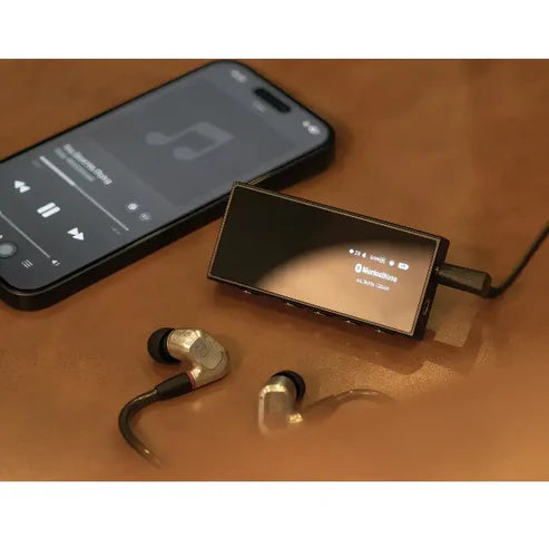 Мобильный Bluetooth-усилитель для наушников Questyle M18i с ЦАП